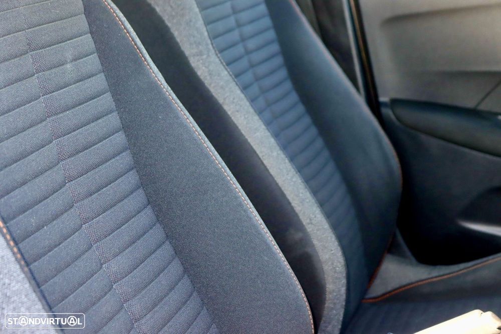 Peugeot 208 1.2 PureTech Active - 9