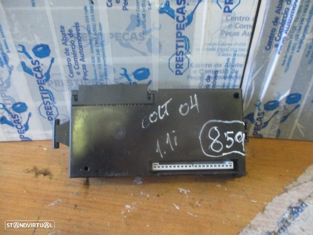 Caixa Fusiveis 8637A020 MITSUBISHI COLT 2004 1,1I Siemens - 1