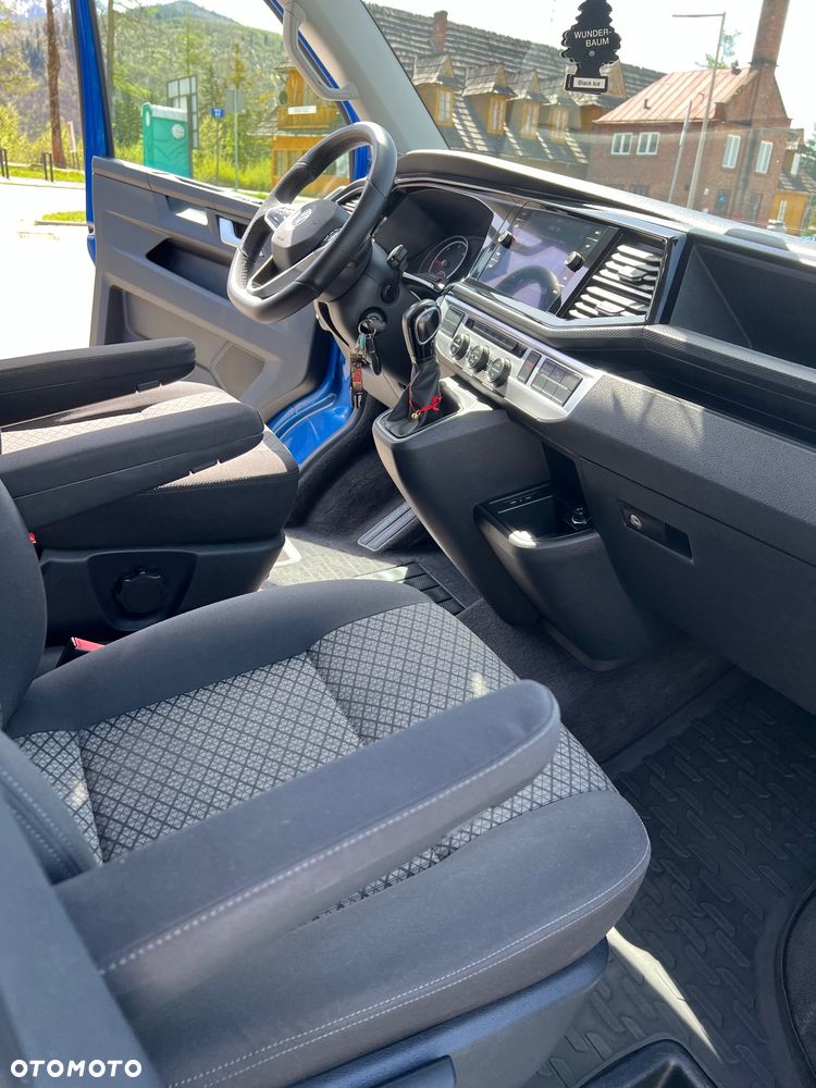 Volkswagen Multivan - 16