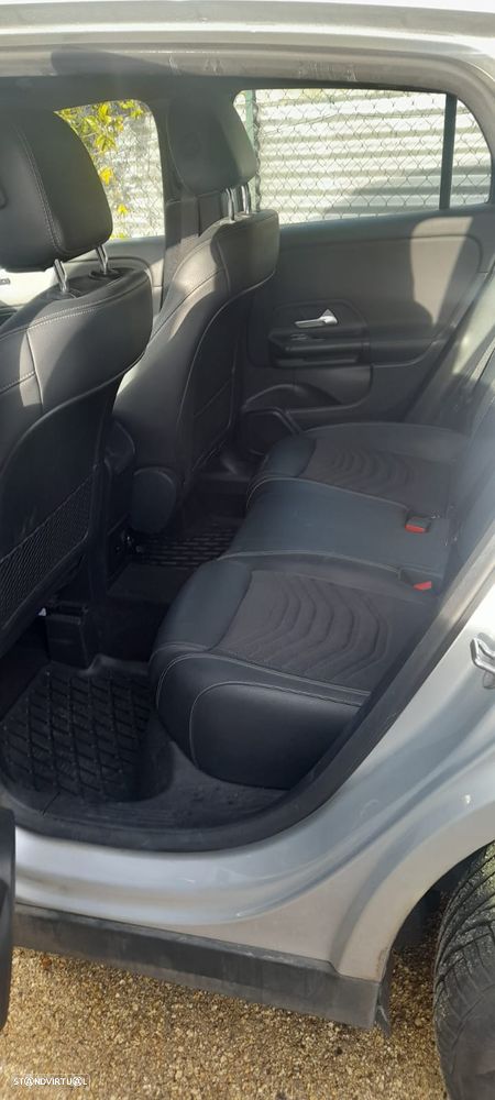 Mercedes-Benz GLA 200 d 8G-DCT Progressive - 10