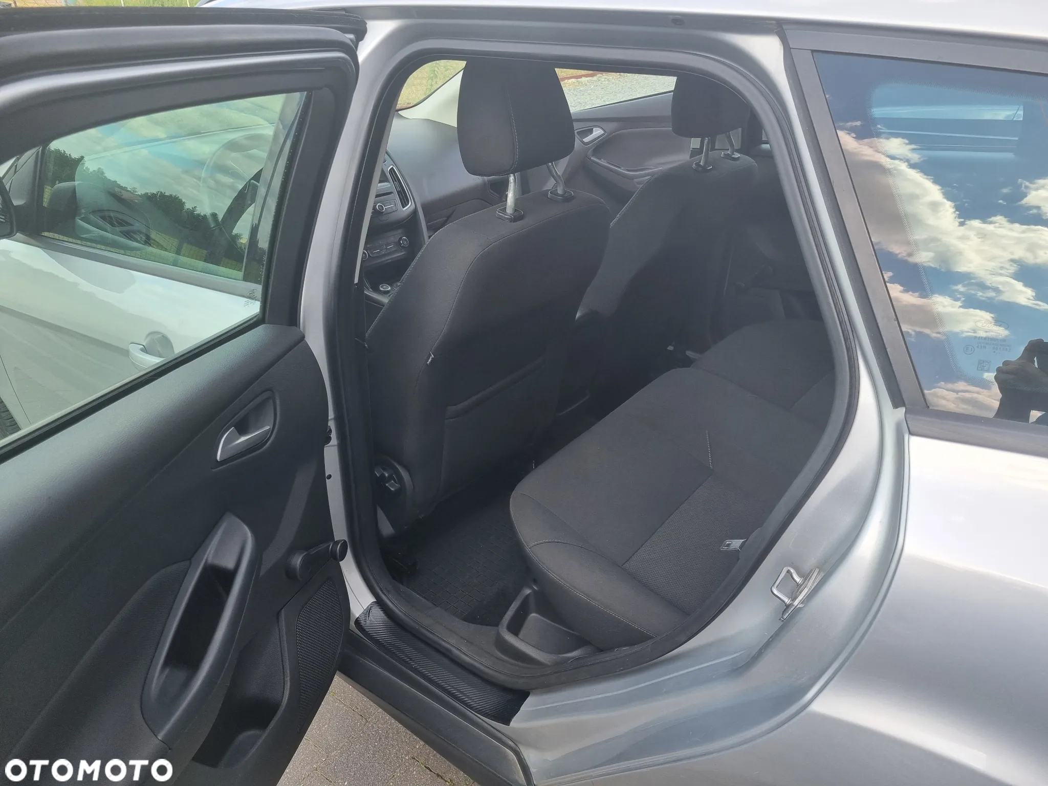 Ford Focus - 10