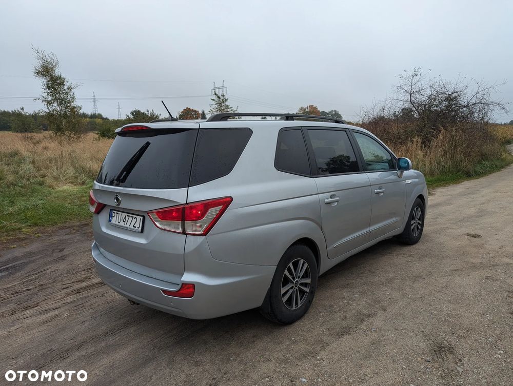 SsangYong/KGM Rodius 2.0 e-XDi200 Quartz - 5