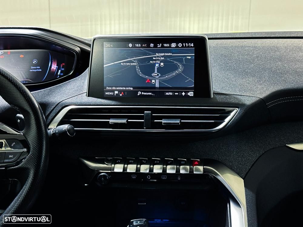 Peugeot 3008 1.6 PureTech GT EAT8 - 22