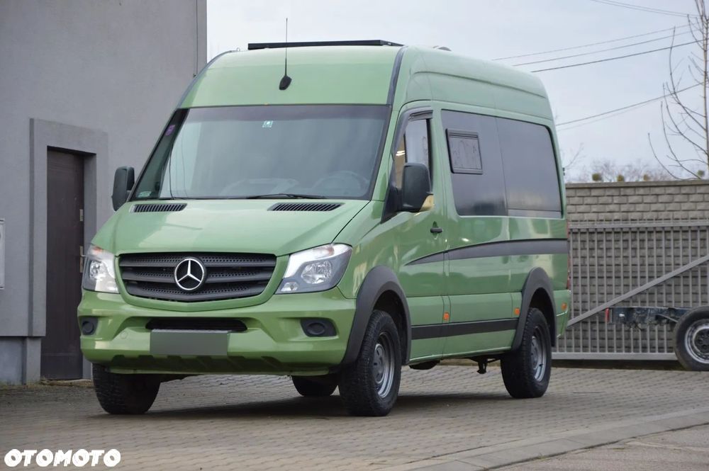 Mercedes-Benz Sprinter - 1