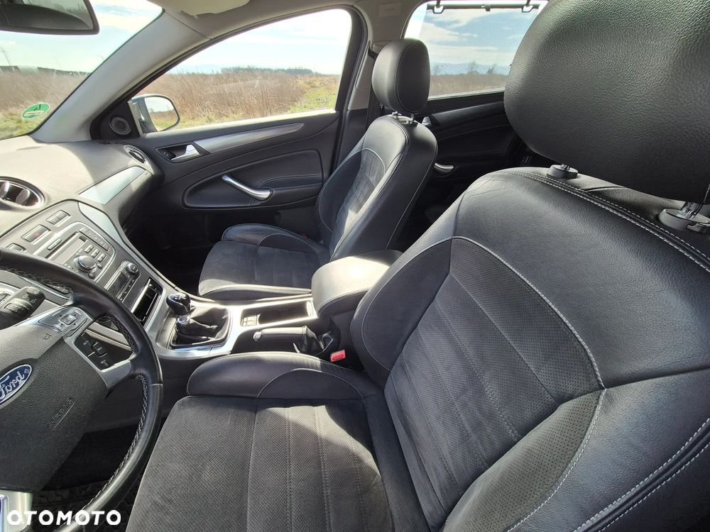 Ford Mondeo 2.0 TDCi Titanium S - 18