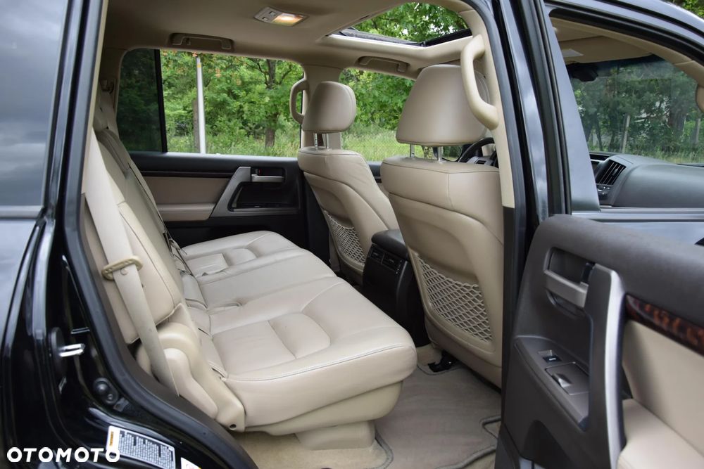 Toyota Land Cruiser LC 4.5 D-4D Sol - 9