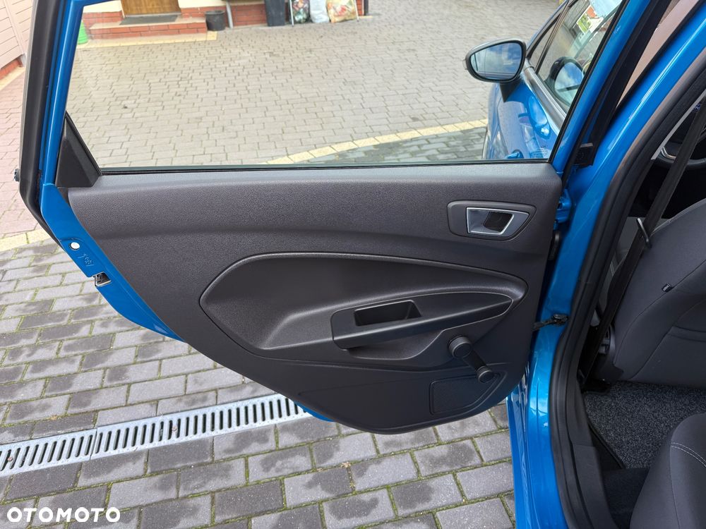 Ford Fiesta 1.6 TDCI SYNC Edition - 15