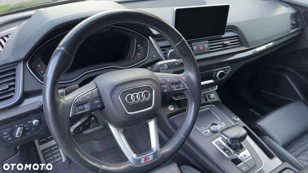 Audi SQ5 - 25