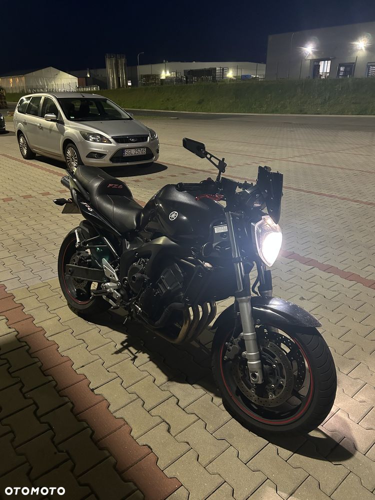 Yamaha FZ6 - 6