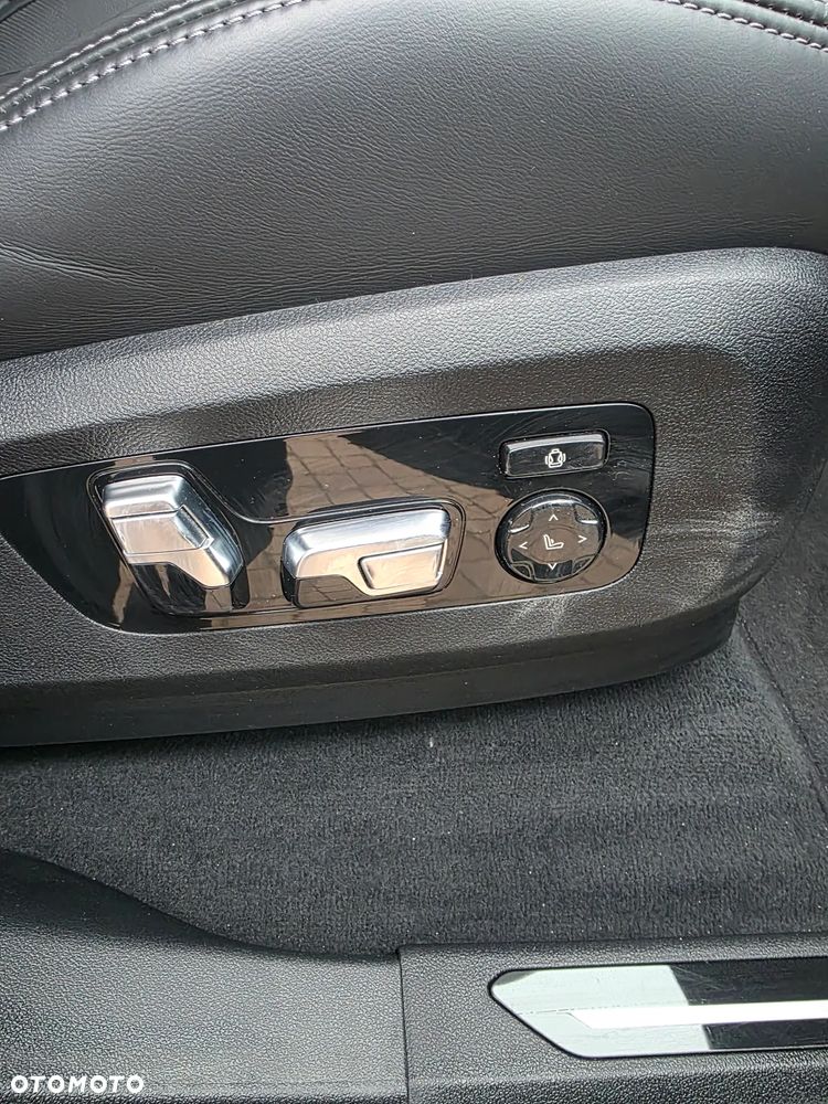 BMW X5 M Competition - 18