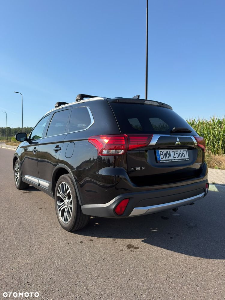 Mitsubishi Outlander 2.2 DID Intense + 4WD - 11