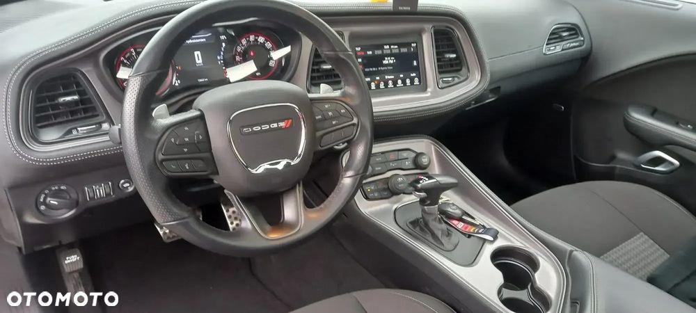 Dodge Challenger 5.7 R/T - 9