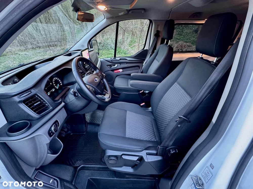 Ford Transit Custom - 13