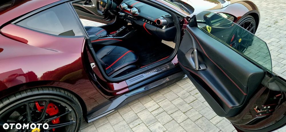 Ferrari 812 Superfast - 33