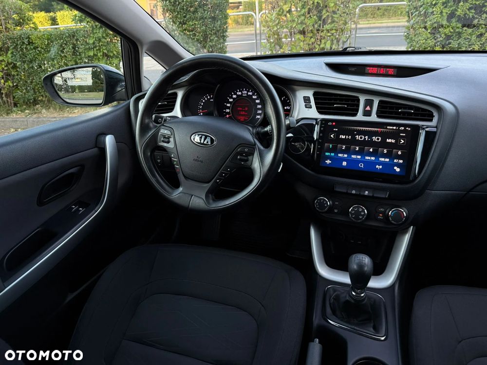 Kia Ceed 1.6 GDI Edition 7 - 31