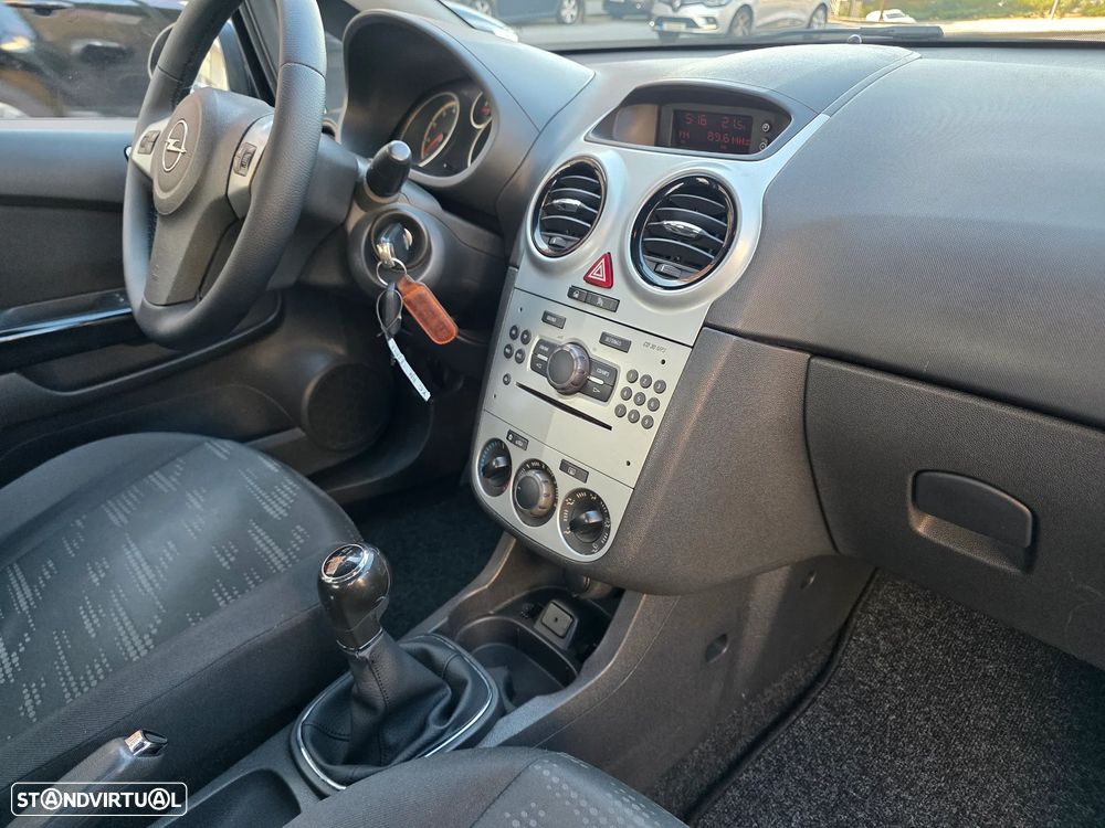 Opel Corsa - 20