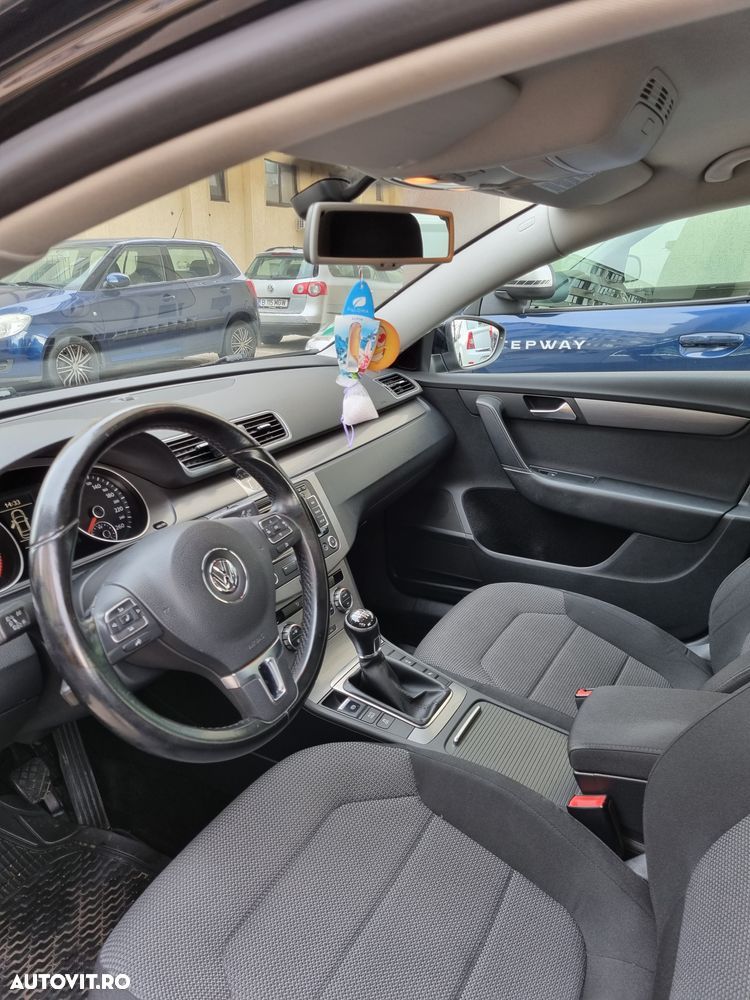 Volkswagen Passat - 7