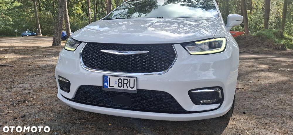 Chrysler Pacifica - 6