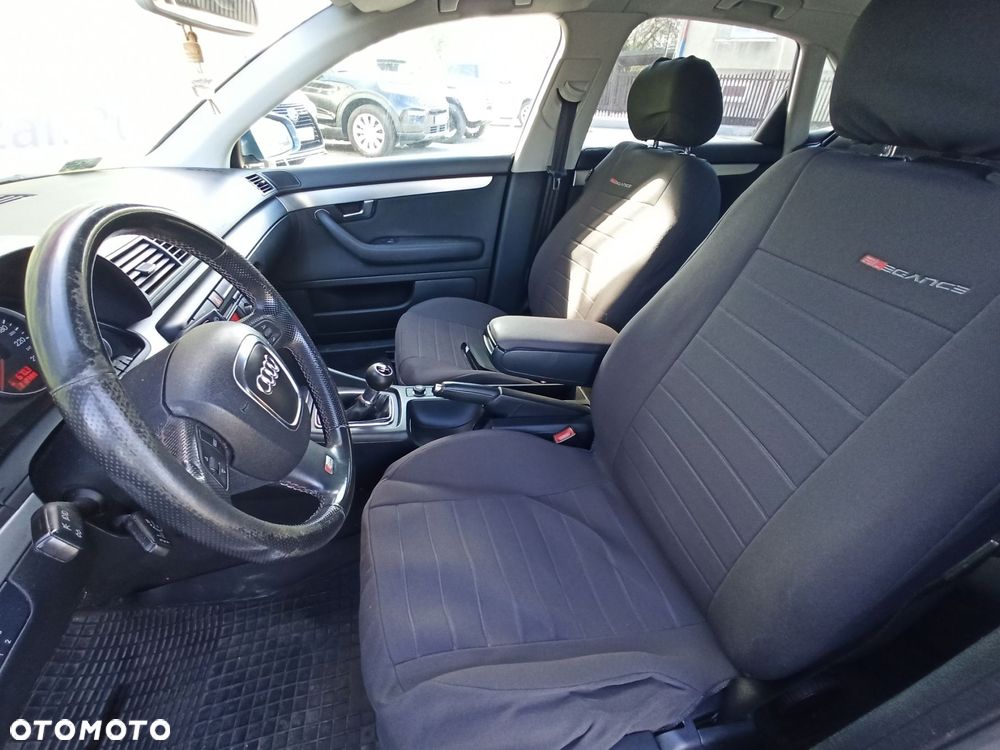 Audi A4 Limousine - 7