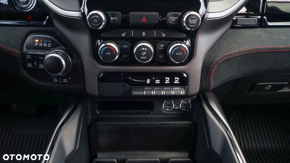 RAM 1500 Crew Cab MB Sport - 19