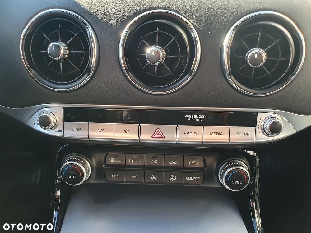 Kia Stinger 3.3 T-GDI V6 GT AWD - 35