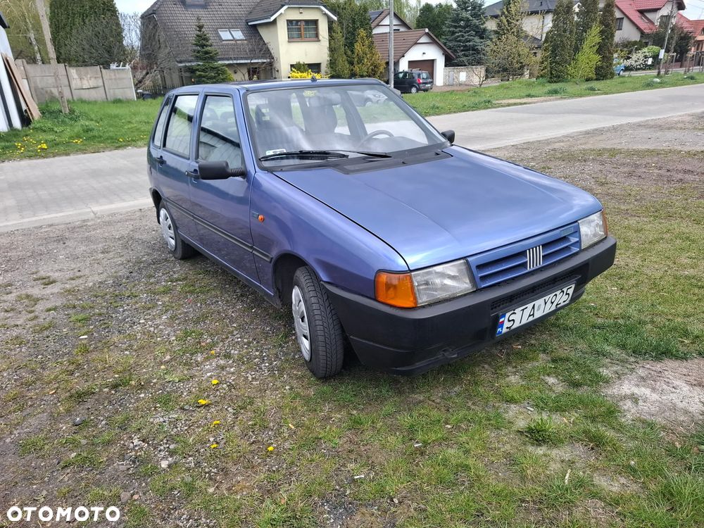 Fiat Uno 1.0 i.e - 10