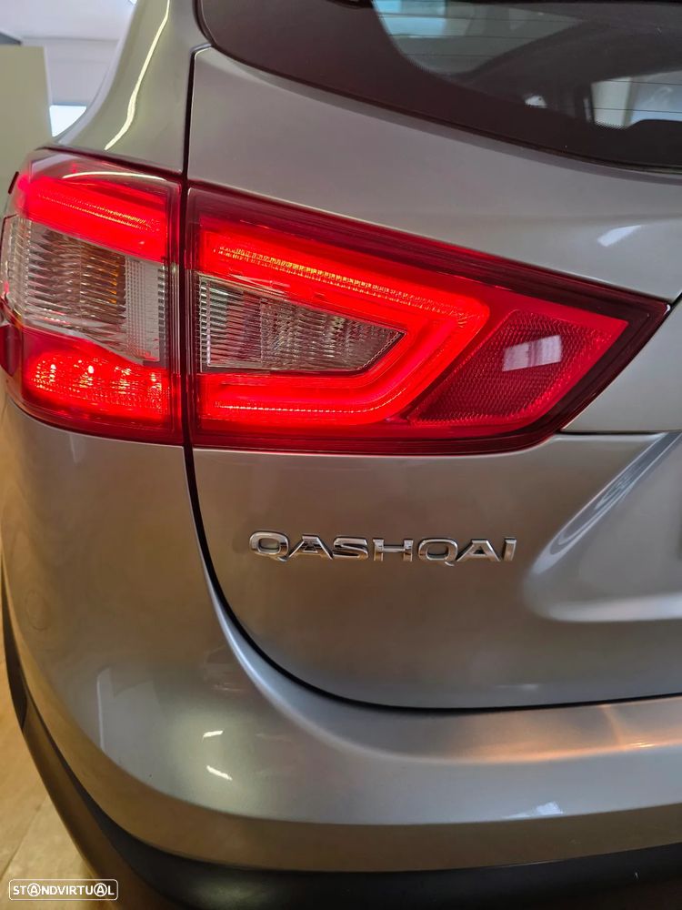 Nissan Qashqai 1.5 dCi N-Connecta 18 - 14