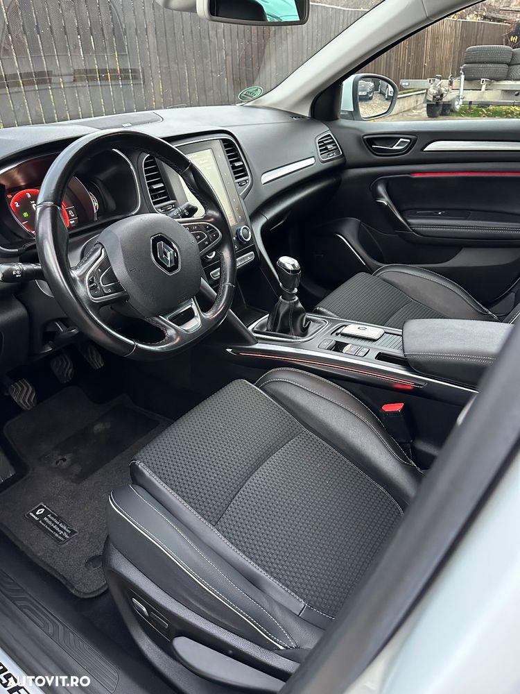 Renault Megane ENERGY dCi 130 BOSE EDITION - 22