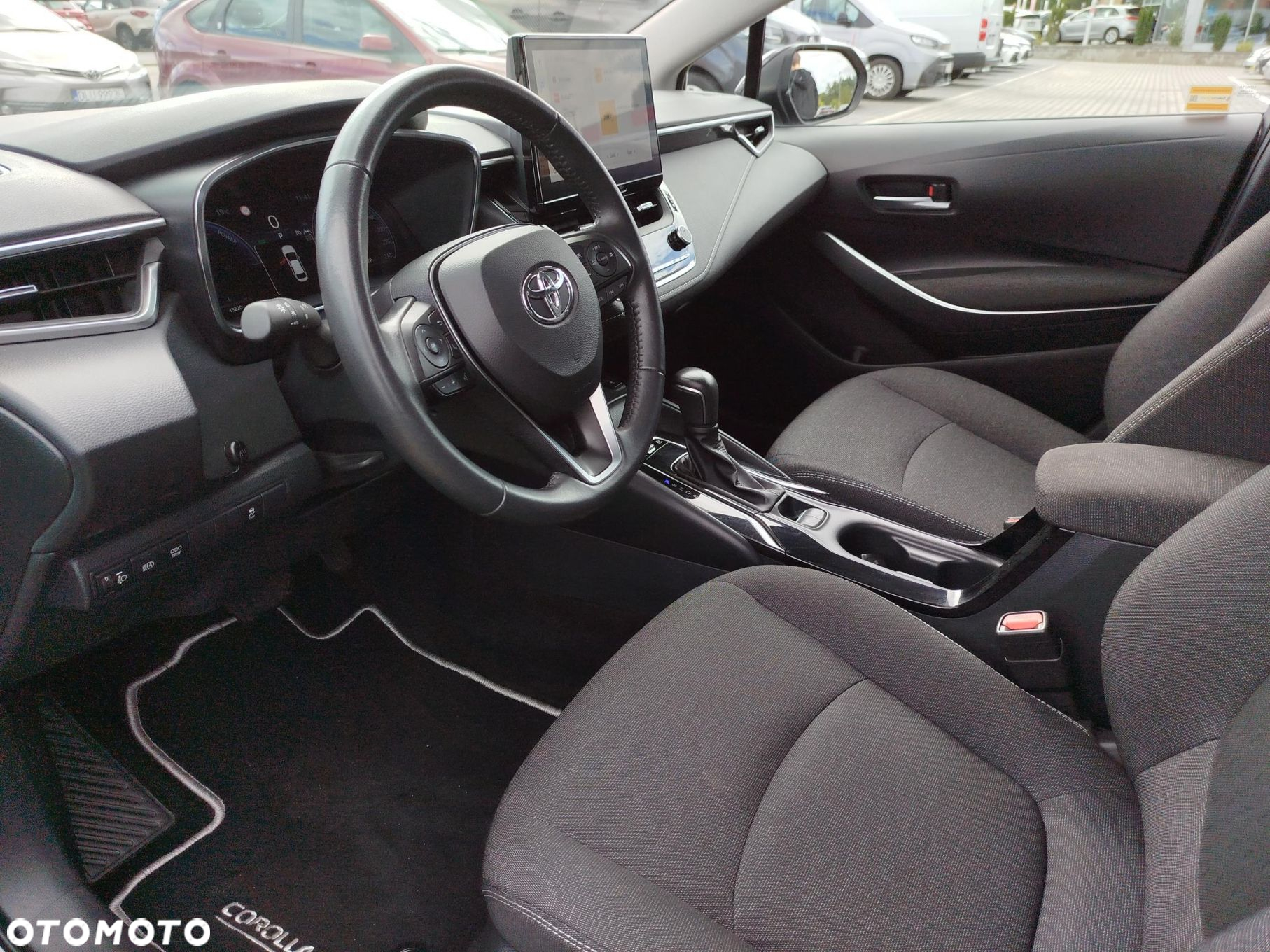 Toyota Corolla - 10