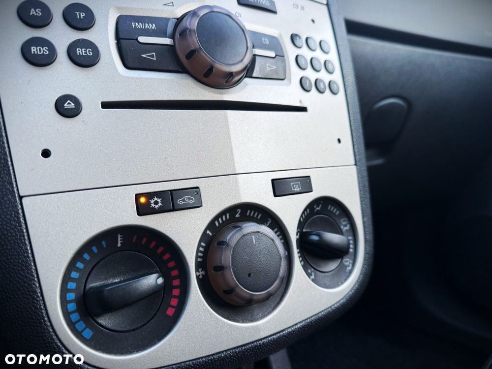 Opel Corsa - 18
