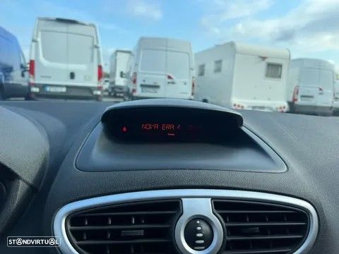 Renault Clio 1.2 16V Dynamique - 10