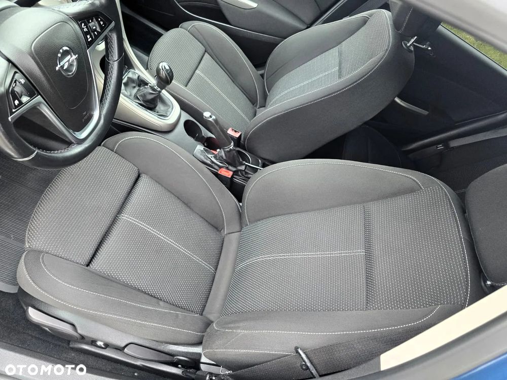 Opel Astra 1.6 Cosmo - 22