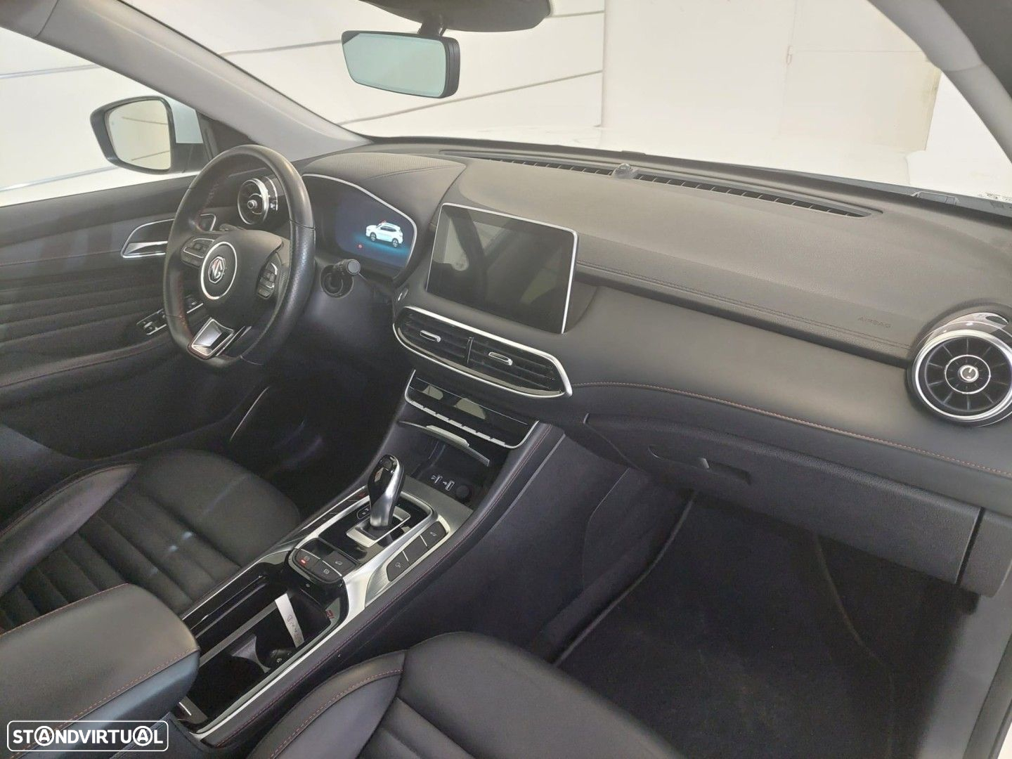 MG EHS PHEV Luxury - 18