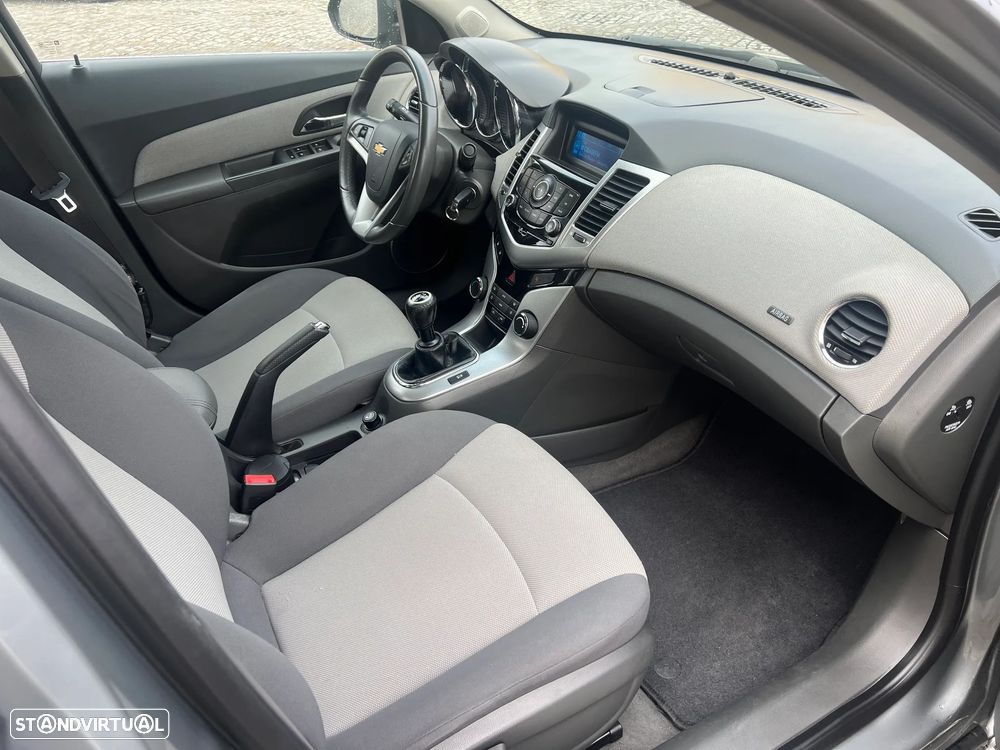 Chevrolet Cruze 2.0 VCDi LT - 18
