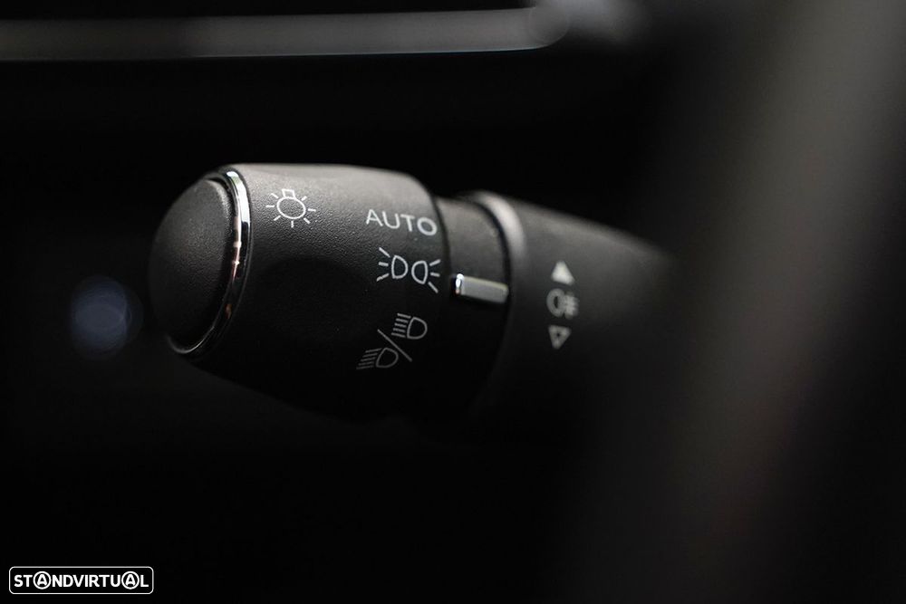 Peugeot 3008 1.2 Hybrid Allure Pack e-DCS6 - 15