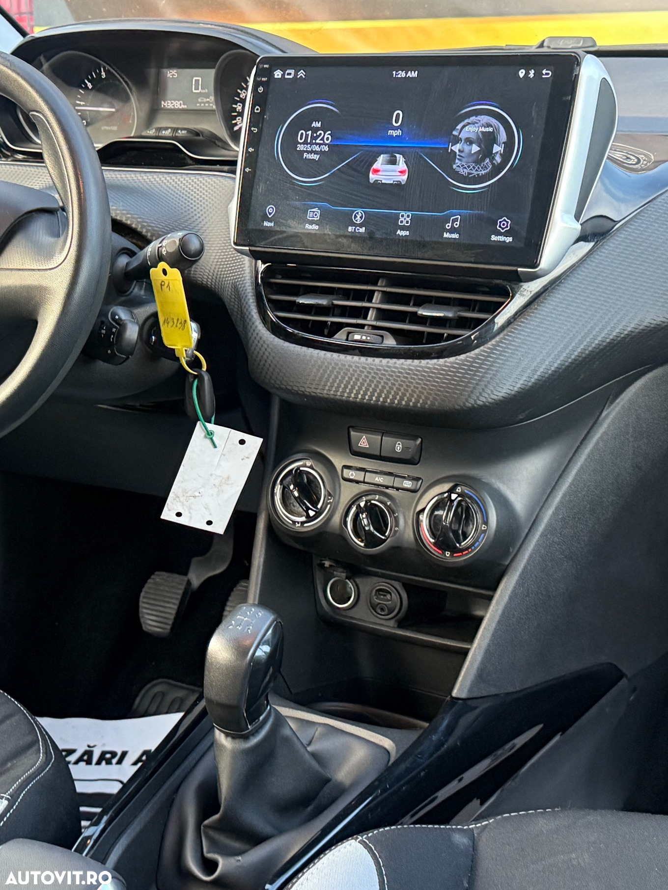 Peugeot 2008 1.2 L PureTech STT Active - 17