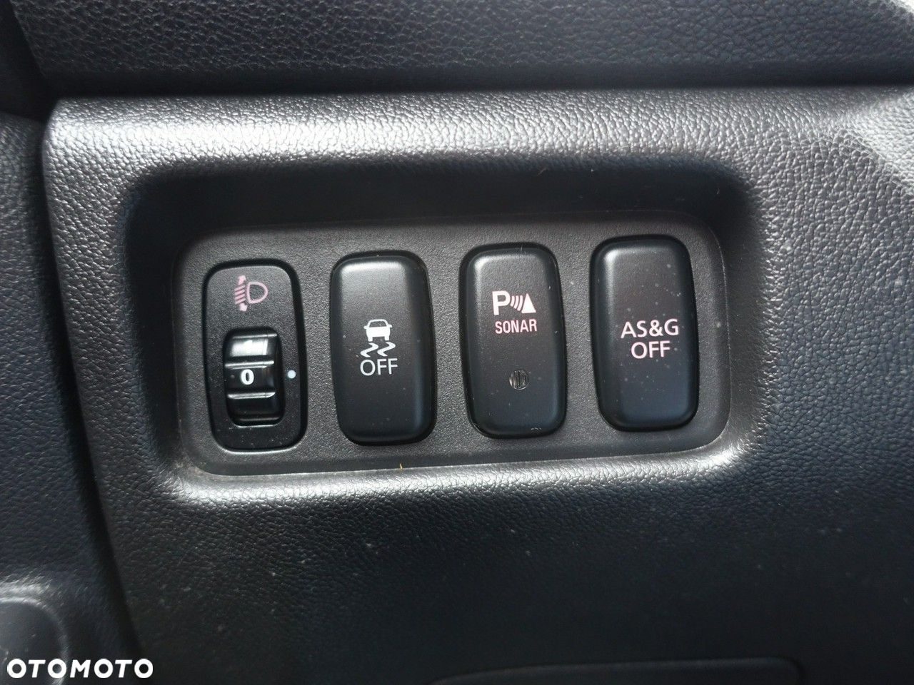 Mitsubishi ASX - 25