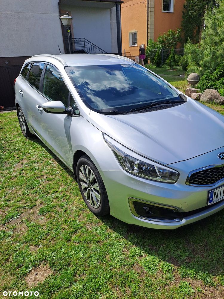 Kia Ceed - 1
