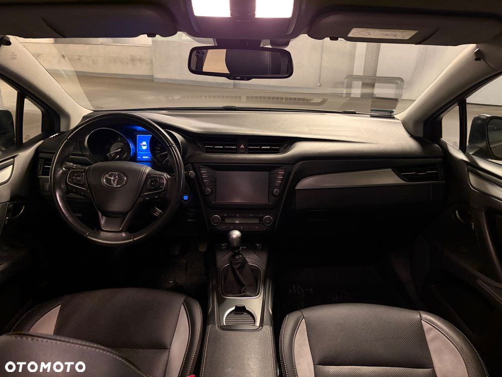 Toyota Avensis 2.0 D-4D Prestige - 18