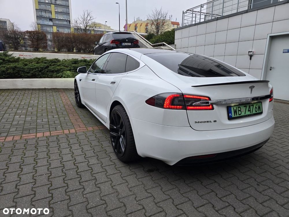 Tesla Model S D - 2