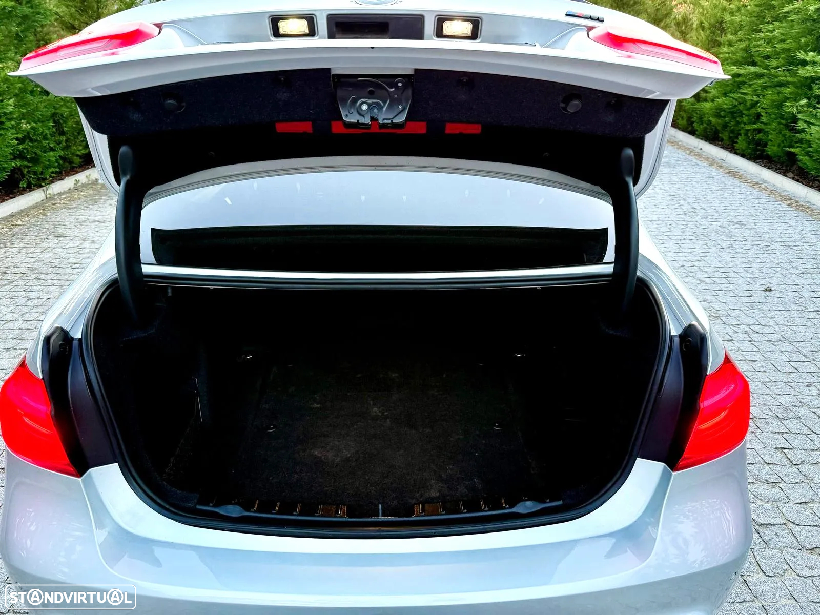 BMW 320 d Pack M Auto - 30