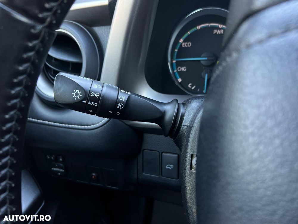 Toyota RAV4 - 18