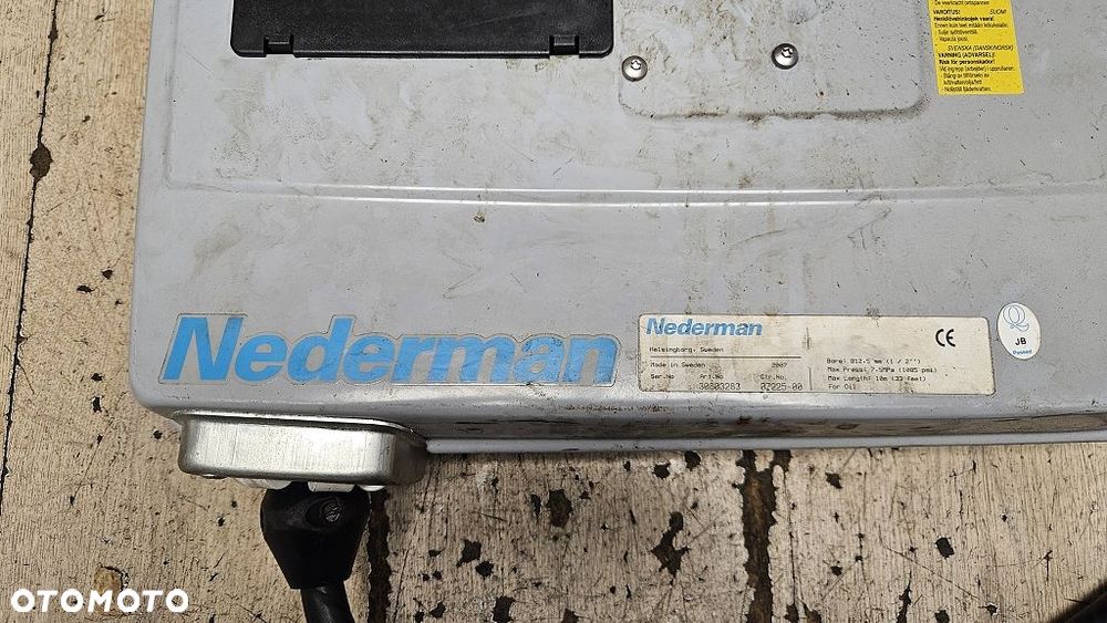 Profesjonalny Zwijacz do węża oleju NEDERMAN 884 10m 1/2" 75 Bar - 12