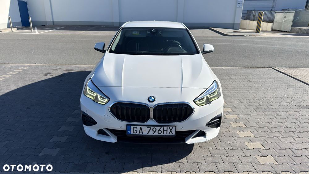 BMW Seria 2 218i - 11