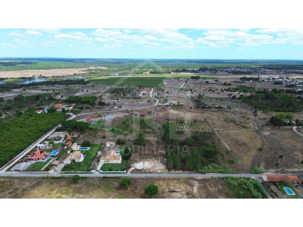 Terreno Urbano em Foros de Almada - Grande imagem: 2/24
