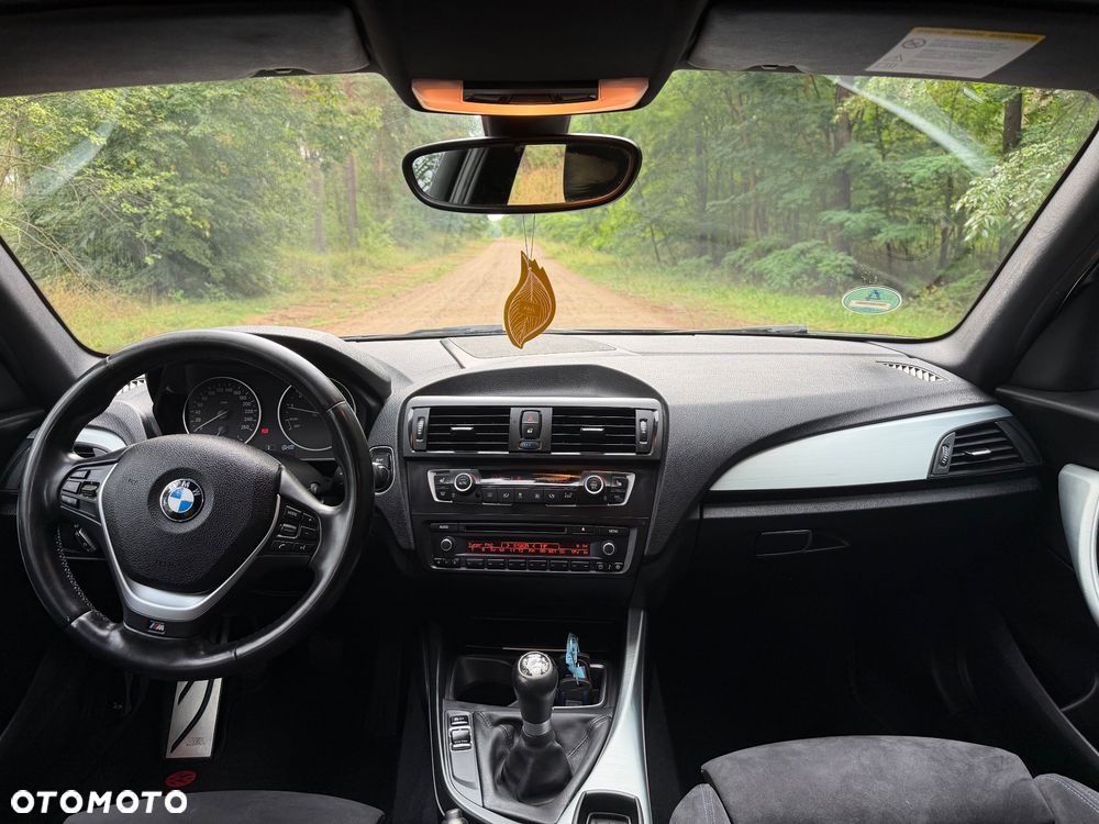 BMW Seria 1 116i Sport Line - 24