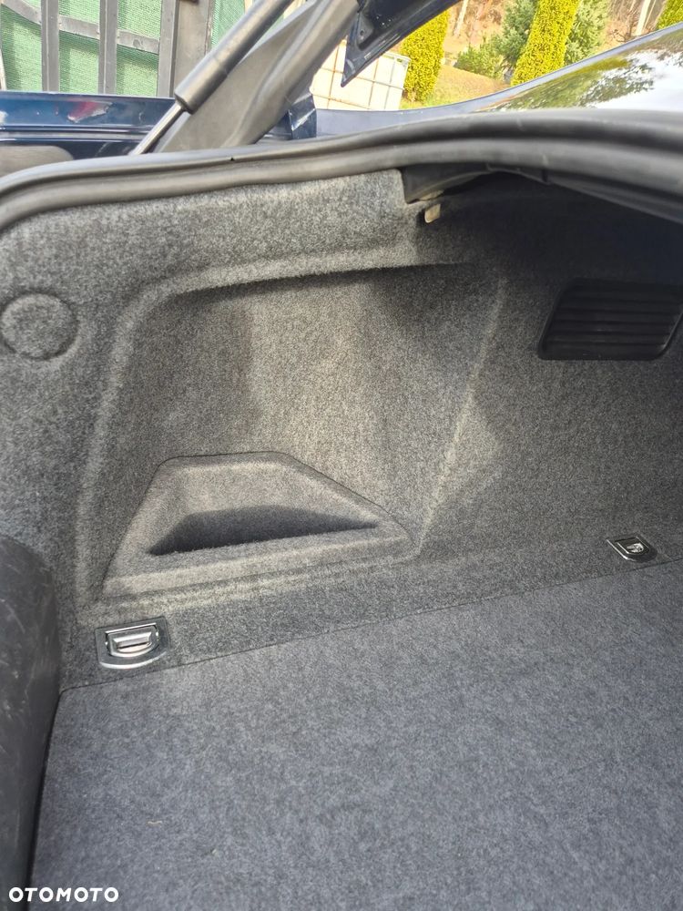 Audi A4 Limousine - 4