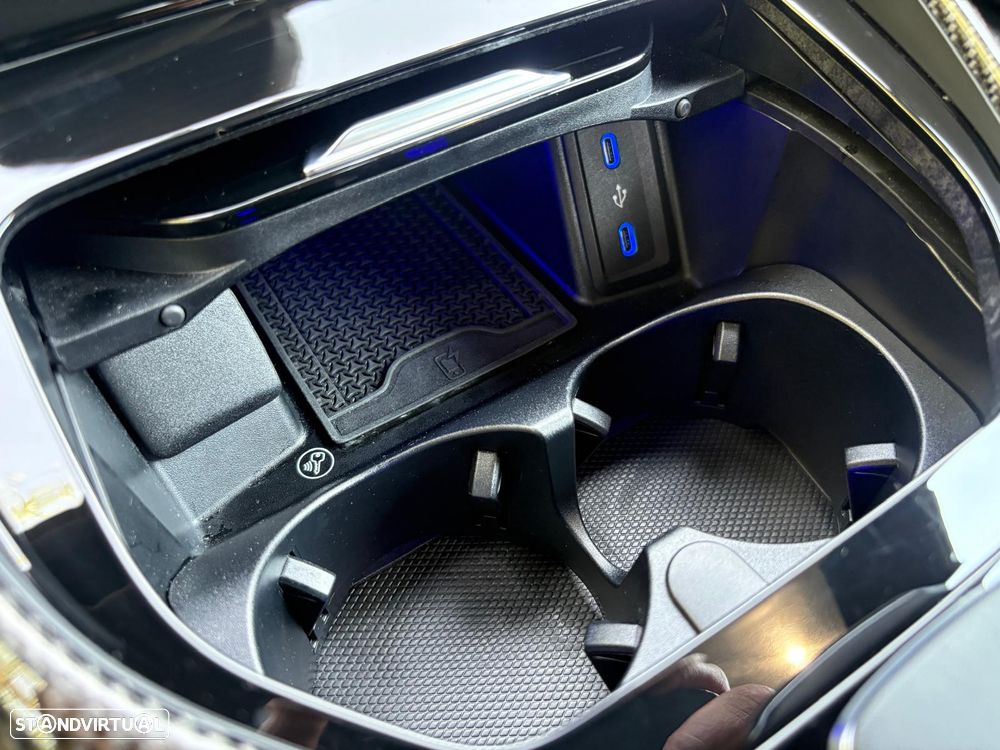 Mercedes-Benz AMG GT 63 4MATIC+ 2D Speedshift MCT 9G - 33