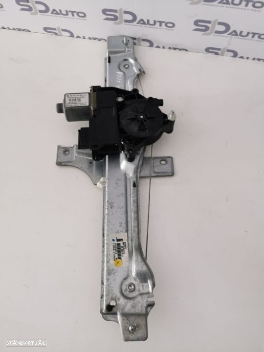 Elevadores Vidros Frente e Traseiros - Peugeot 208 - 8