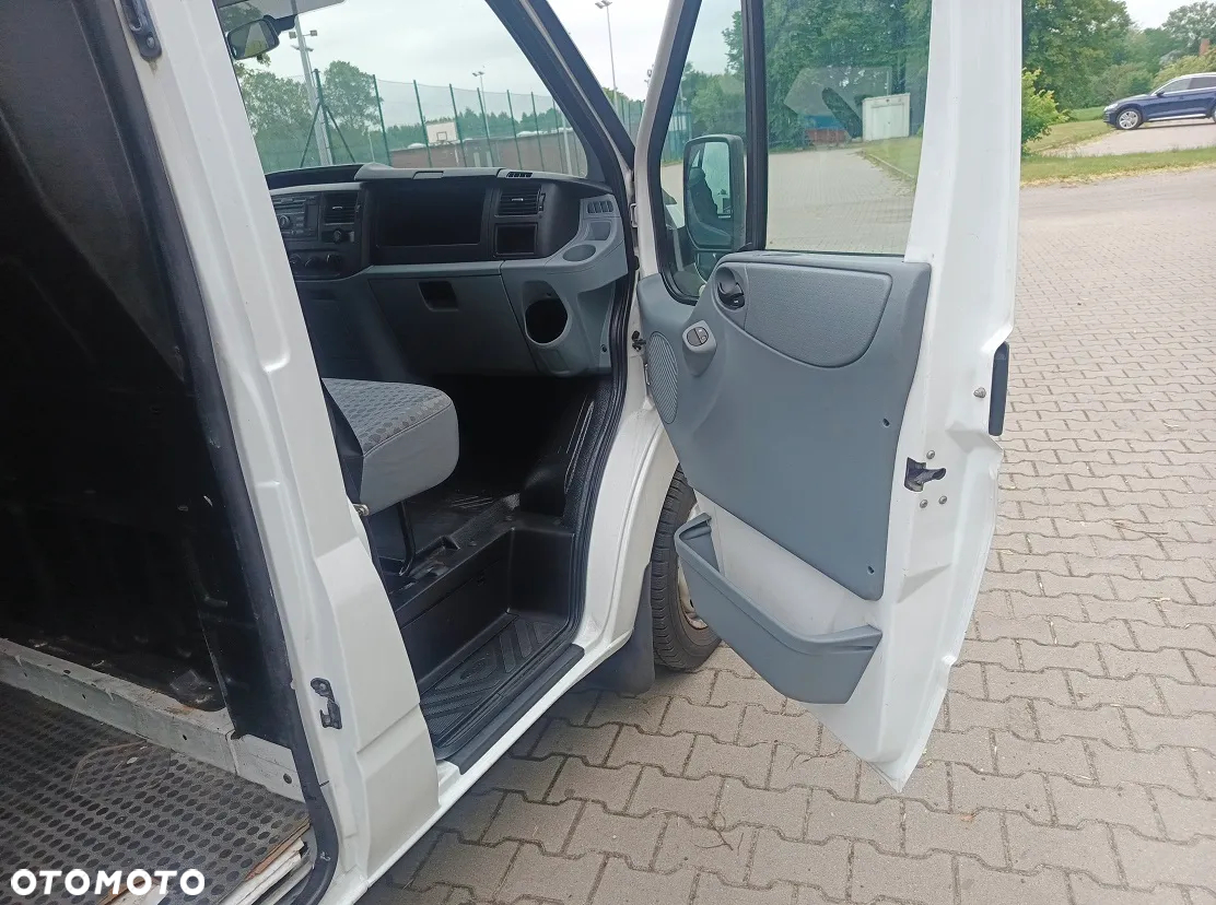 Ford Transit - 16